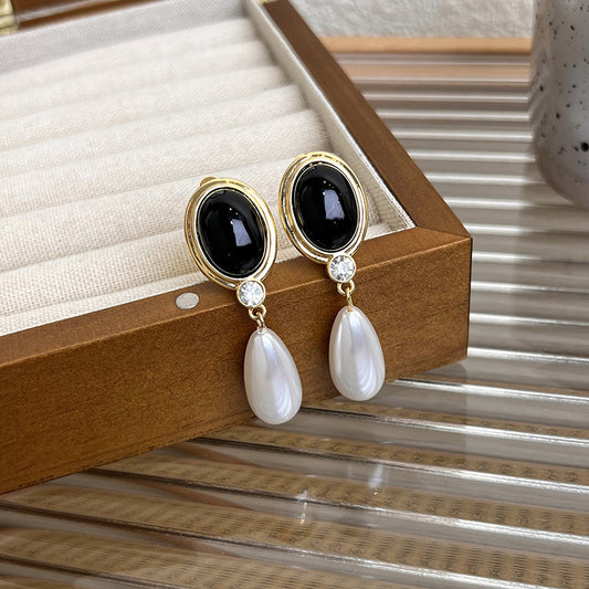 Vintage Black Oval Stone Earrings